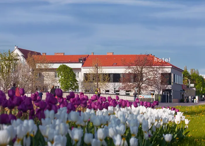 Strandhotel Alte Donau Wien